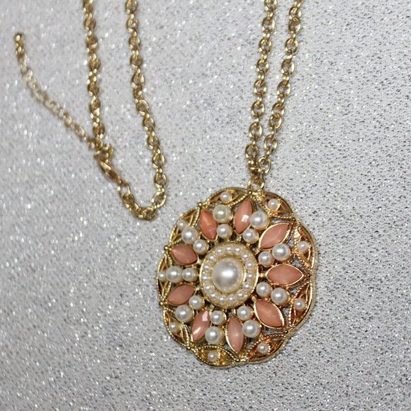 Pearl and Pink Circular Pendant on Golden Chain Necklace - Picture 8 of 9